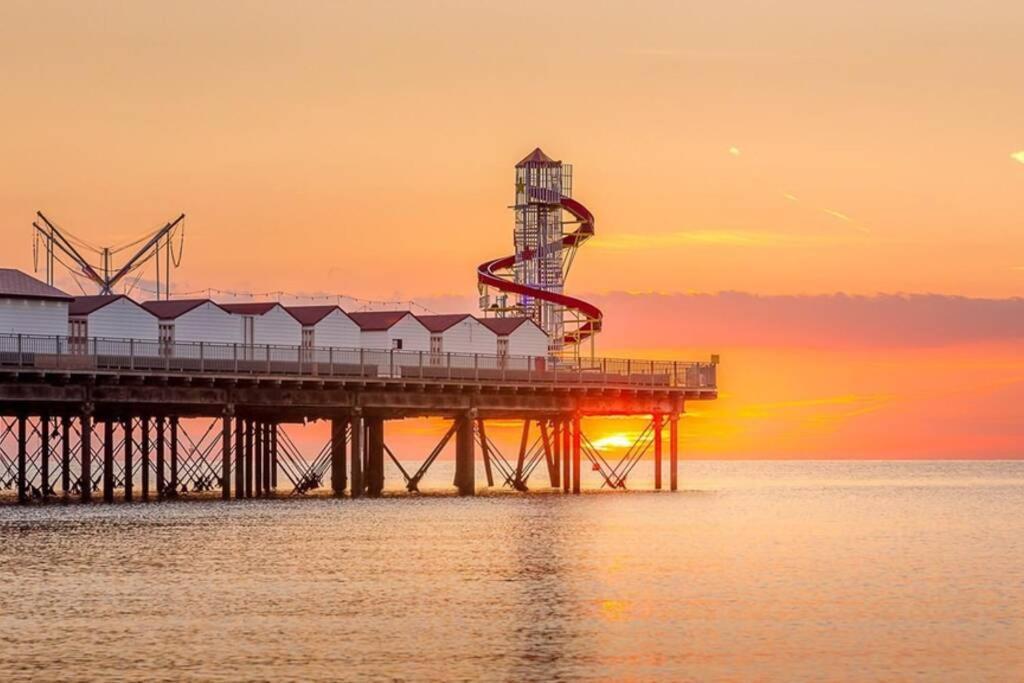 Grand 2 Bed Georgian Apartment At Florence House With King Bed, In The Heart Of Herne Bay & 300M From Beach 外观 照片